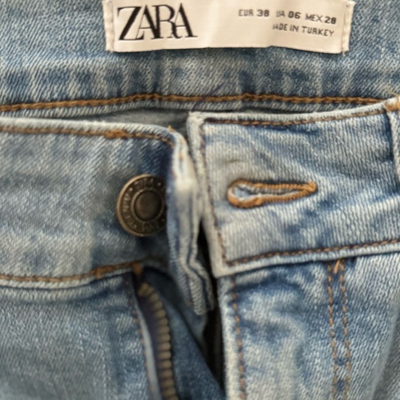 Embellished Jeans - Picture 4 of 4